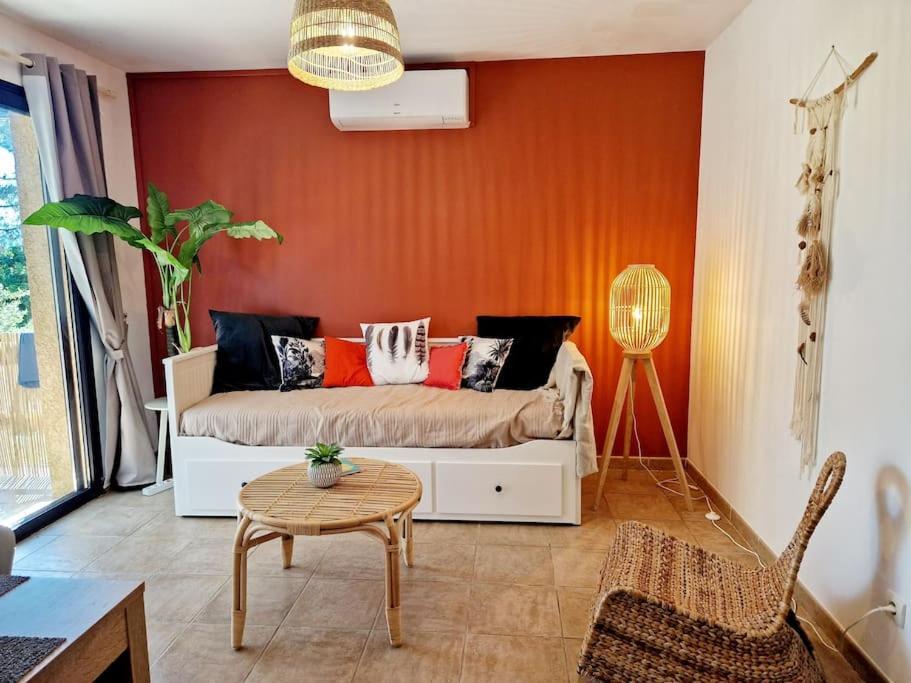 Mini Villa 69 - Piscine Chauffee Сера-ди-Феро Екстериор снимка